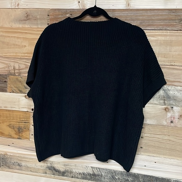 She + Sky size Large Short Sleeve Oversize Black Soft Knit Sweater with Pocket - Picture 6 of 6